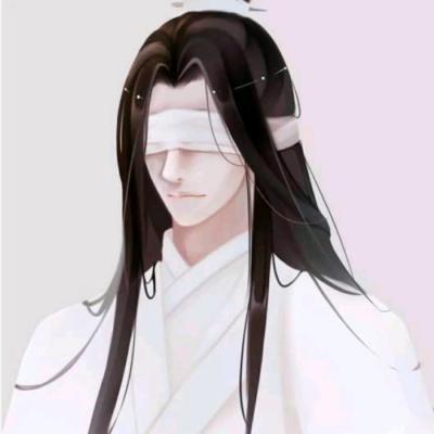 俩弟弟长得像妈妈哥哥却长得像爸爸